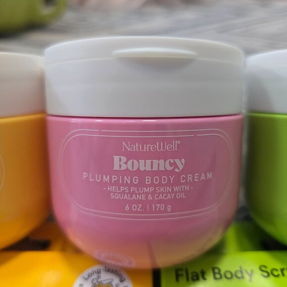 NatureWell Body Cream Set &amp; Boie USA Flat Body Scrubber 3 creams and 2 scrub - Picture 4 of 12